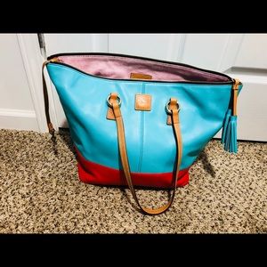 Dooney and bourke large bag